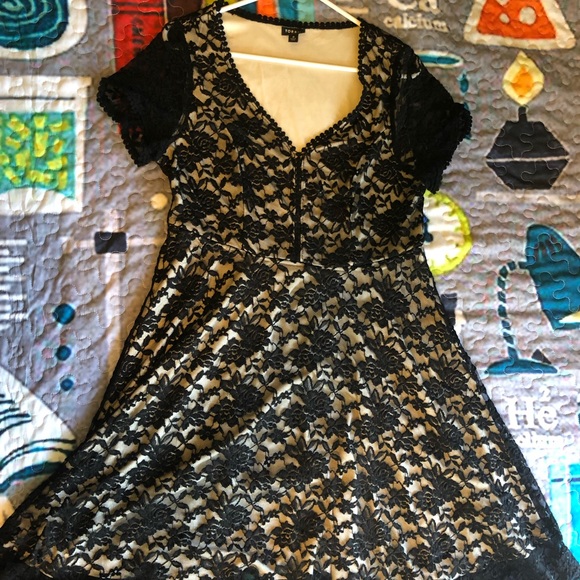 Torrid Lacy dress - Picture 1 of 4